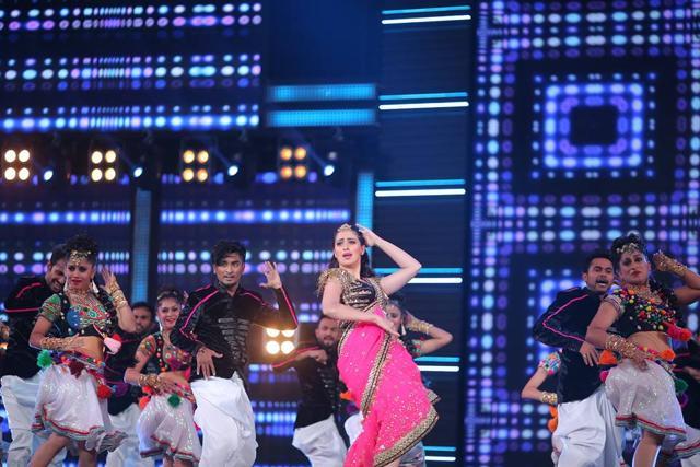 Raai Laxmi impresses with her moves. Raai Laxmi impresses with her moves.