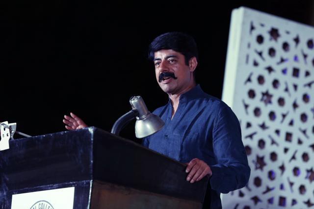 Actor Sushant Singh, alumnus KMC, says, English honours kam, Canteen honours zyada kiya tha.