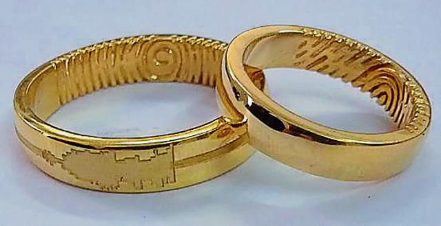Soundwave rings engrave your voice on a metal ring. Soundwave rings engrave your voice on a metal ring.