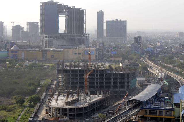 Noida, India - March 30, 2017: The multilevel parking lot near Botanic Garden in Noida. (Sunil Ghosh/HT Photo) Noida, India - March 30, 2017: The multilevel parking lot near Botanic Garden in Noida. (Sunil Ghosh/HT Photo)