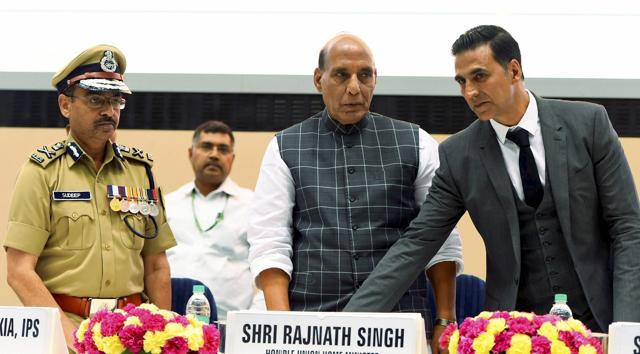 Union Home Minister Rajnath Singh with Sudeep Lakhtakia, IPS , DG (OFF.) CRPF and actor Akshay Kumar launching the web portal and mobile application "Bharat Ke Veer" on the occasion of 'Shaurya Diwas' at Vigyan Bhawan in New Delhi on Sunday. (PTI)