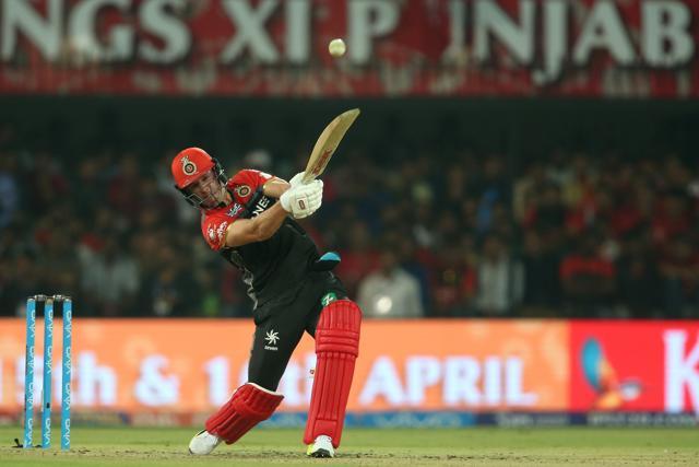 AB de Villiers blasted his 22nd fifty and ensured RCB eyed a score in excess of 150. (BCCI) AB de Villiers blasted his 22nd fifty and ensured RCB eyed a score in excess of 150. (BCCI)