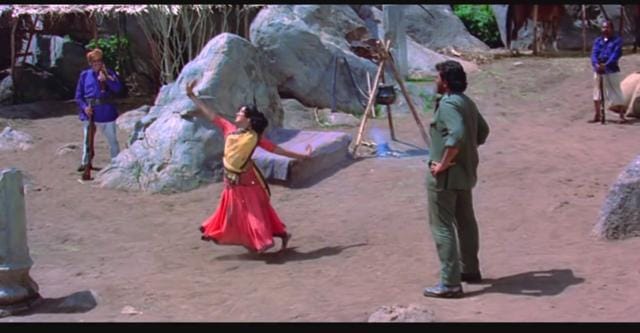 In Sholay (1975), before the start of the song Jab tak hai Jaan, Hema Malini is shown to dance on shards of glass. Actually it was plastic. When the film was re-released in 3D in 2014, Sajjan Chowdhary moved his hands encased in leather gloves over broken glass bottles in rhythm with the actor’s dance. (HT Photo ) In Sholay (1975), before the start of the song Jab tak hai Jaan, Hema Malini is shown to dance on shards of glass. Actually it was plastic. When the film was re-released in 3D in 2014, Sajjan Chowdhary moved his hands encased in leather gloves over broken glass bottles in rhythm with the actor’s dance. (HT Photo )