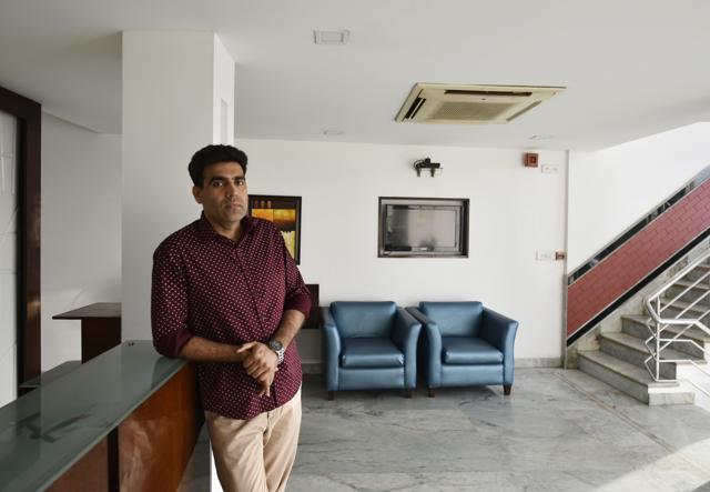 Vinod Sehrawat, Managing Director of Hotel The R Blues. (Vipin Kumar/HT PHOTO) Vinod Sehrawat, Managing Director of Hotel The R Blues. (Vipin Kumar/HT PHOTO)