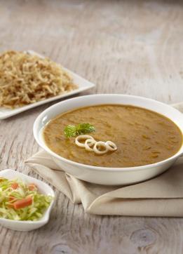 Dhansak curry with brown rice. (Shutterstock)