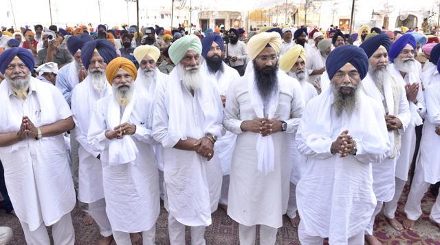 Political leaders appear before Akal Takth Sahib in Amritsar on Monday. (Gurpreet Singh/HT Photo)