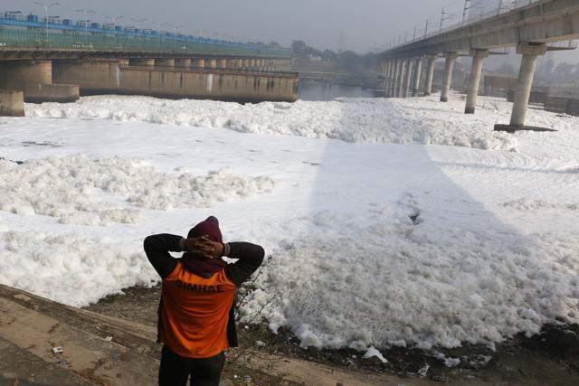 Foam-coated surface of river Yamuna, the longest and second largest tributary of holy Ganges. (HT Photo) Foam-coated surface of river Yamuna, the longest and second largest tributary of holy Ganges. (HT Photo)