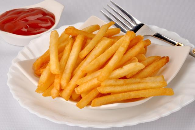 High salt intake increases blood pressure, which can lead to heart diseases. (Shutterstock)
