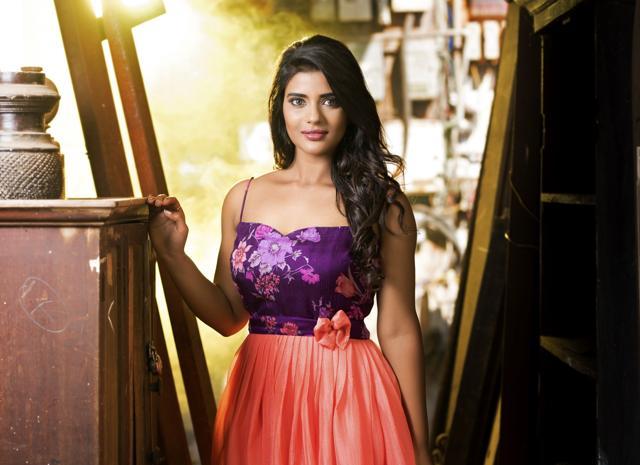 Aishwarya Rajesh has replaced Amala Paul.