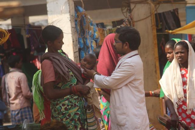 41-year-old Bheshaj Ramteke is the only thing standing between life and death, for thousands of tribals in the heart of Chhattisgarh’s Maoist-hit Bastar region. (HT Photo)
