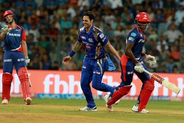 Kagiso Rabada and Chris Morris kept Delhi Daredevils in the hunt with a wonderful partnership. (BCCI)