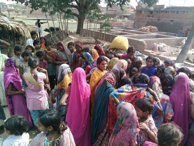 Mourners at the house of Ranjeet Kumar at Phoolchod village in Sheikhpura district. (Arun Sathi/HT photo) Mourners at the house of Ranjeet Kumar at Phoolchod village in Sheikhpura district. (Arun Sathi/HT photo)
