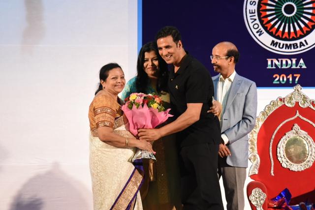 Actor Akshay Kumar and Dr. Ramakant Panda during Movie Stunt Artists Association meet in Mumbai on April 24. (IANS)