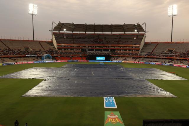 The pitch in Uppal was covered before the start of the match between Sunrisers Hyderabad and Kolkata Knight Riders as rain lashed Hyderabad. (BCCI)