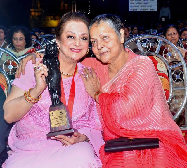 Actors Rakhee Gulzar and Saira Banu together at the event. (Yogen Shah/ HT Photo) Actors Rakhee Gulzar and Saira Banu together at the event. (Yogen Shah/ HT Photo)