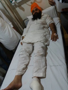 Akali leader Balwinder Singh admitted at a hospital in Ferozepur on Tuesday. (HT Photo)