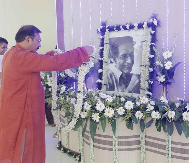 West Bengal Minister Aroop Biswas pays tribute to filmmaker Satyajit Ray on his birth anniversary at Nabanna in Howrah on May 2, 2017. (IANS) West Bengal Minister Aroop Biswas pays tribute to filmmaker Satyajit Ray on his birth anniversary at Nabanna in Howrah on May 2, 2017. (IANS)