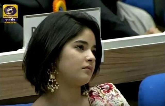 Dangal actor Zaira Wasim at the awards. She has won the Best Supporting Actress award.