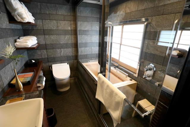 The bathroom of the Shiki-Shima suite. (AFP Photo) The bathroom of the Shiki-Shima suite. (AFP Photo)