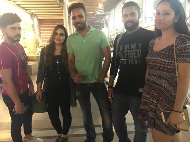 Some of the party-goers at the Cyber Hub in Gurgaon. (Naina Arora/HT Photo) Some of the party-goers at the Cyber Hub in Gurgaon. (Naina Arora/HT Photo)