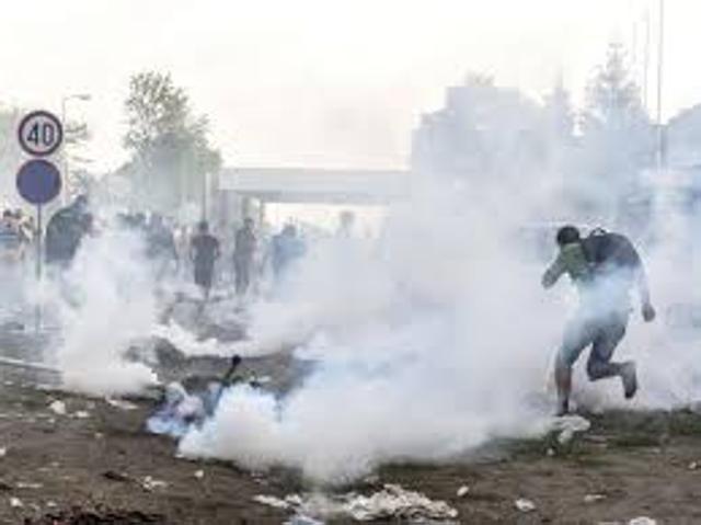 According to her cabinet colleagues, firing tear gas shells is what the chief minister can allow at the most. Wielding lathis and deploying water cannons are acceptable. (HT Photo) According to her cabinet colleagues, firing tear gas shells is what the chief minister can allow at the most. Wielding lathis and deploying water cannons are acceptable. (HT Photo)