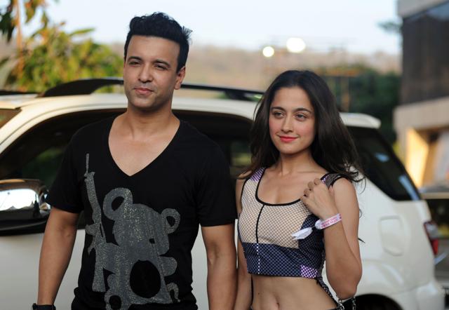 Amir Ali (L) poses with his wife Sanjida. (AFP) Amir Ali (L) poses with his wife Sanjida. (AFP)