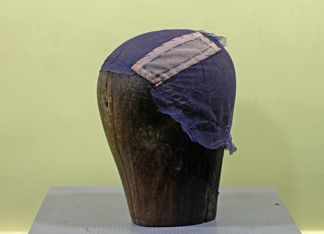 The cap is made using monofilament net imported from Korea. This fine mesh fits close to the scalp and is virtually invisible, making the wig look even less wig-like. The mesh is also thin and breathable, making the wig comfortable and well-ventilated over long hours of use. (Satyabrata Tripathy / HT Photo)