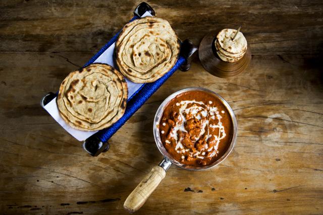 The ‘Patiala Shahi da Butter Chicken’ was a tasteless, gloopy mess that came with chewy naans. We had to send the dish back. (Pratik Chorge / HT Photo)