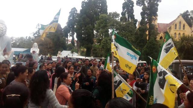 GJM-BJP combine celebrates after winning 31 out of 32 municipal seats in Darjeeling, the biggest and most important of the hill towns. (HT Photo) GJM-BJP combine celebrates after winning 31 out of 32 municipal seats in Darjeeling, the biggest and most important of the hill towns. (HT Photo)