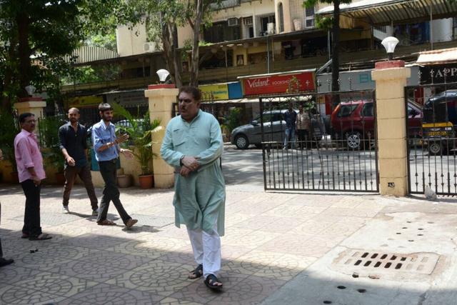 Raza Murad at late Reema Lagoo's residence in Mumbai. (Photo: Prodip Guha/ HT) Raza Murad at late Reema Lagoo's residence in Mumbai. (Photo: Prodip Guha/ HT)