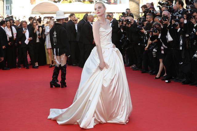 American actor Elle Fanning in Vivienne Westwood. (AFP PHOTO / Valery HACHEAFP) American actor Elle Fanning in Vivienne Westwood. (AFP PHOTO / Valery HACHEAFP)