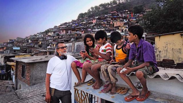 Rakeysh Omprakash Mehra on the sets of the film. Rakeysh Omprakash Mehra on the sets of the film.