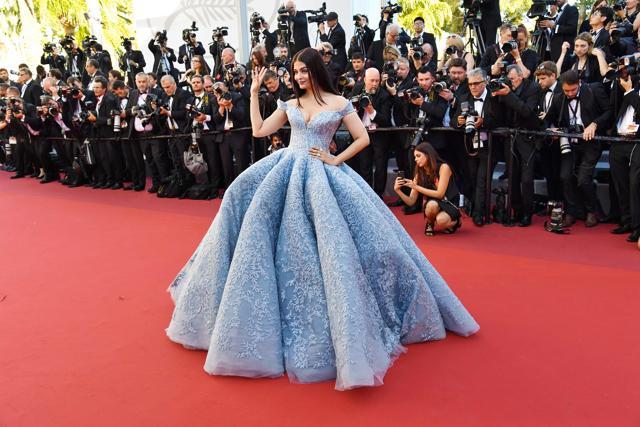 Actor Aishwarya Rai Bachchan poses as she arrives for the screening of the film Okja, at the 70th edition of the Cannes Film Festival in Cannes, southern France. (AFP/Alberto PIZZOLI) Actor Aishwarya Rai Bachchan poses as she arrives for the screening of the film Okja, at the 70th edition of the Cannes Film Festival in Cannes, southern France. (AFP/Alberto PIZZOLI)