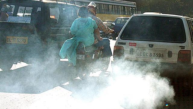 Higher levels of pollution were also linked to greater periods of time spent awake after going to sleep. (HT File Photo)