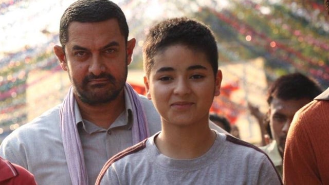 Dangal is the story of former wrestler Mahavir Singh Phogat and his daughters Geeta and Babita.