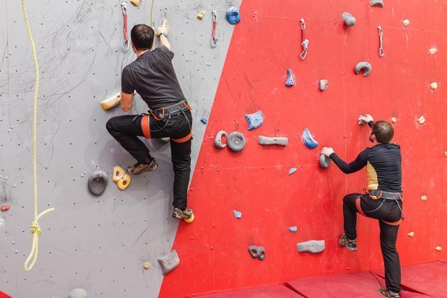 Bouldering is accessible at different levels so people of all levels of physical health are able to participate, say researchers. (Shutterstock) Bouldering is accessible at different levels so people of all levels of physical health are able to participate, say researchers. (Shutterstock)