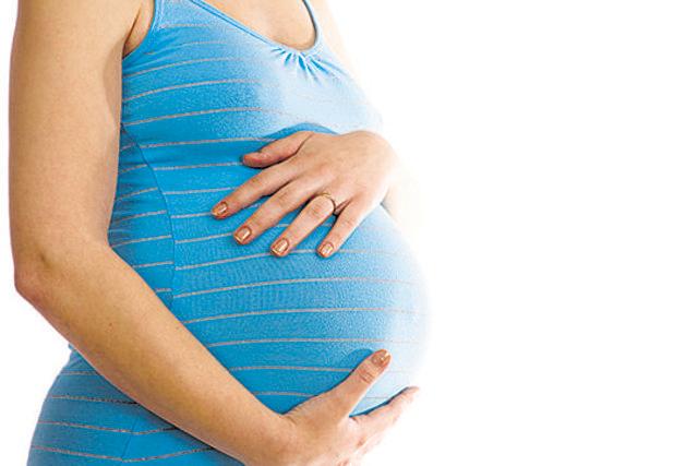 A total of 3 to 8% of all pregnant women develop preeclampsia. A total of 3 to 8% of all pregnant women develop preeclampsia.