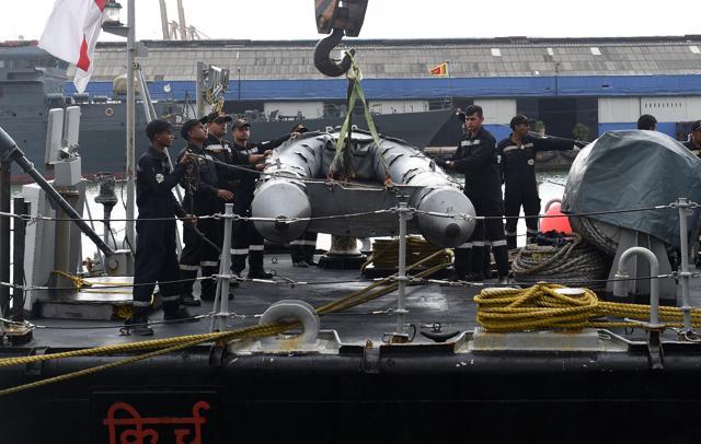 Emergency relief arrived in Sri Lanka as the monsoon-related death toll rose to over 100. (AFP Photo) Emergency relief arrived in Sri Lanka as the monsoon-related death toll rose to over 100. (AFP Photo)