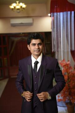 Pravin Ladkat failed Math in Class 12. He is the founder and head of a real-estate consultancy called Proprera.