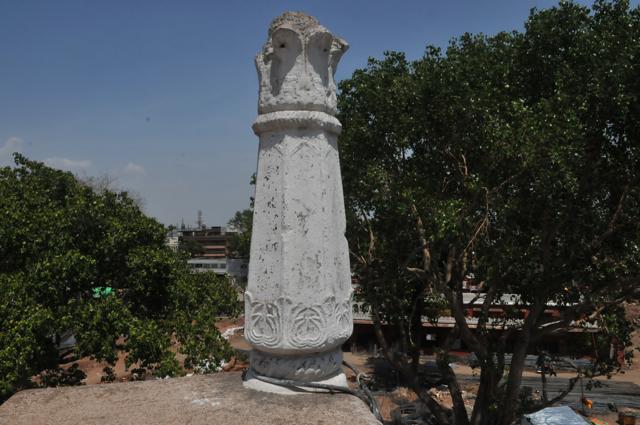The minaret that was claimed by Muslim groups as part of a mosque. (Mujeeb Faruqui/HT Photo) The minaret that was claimed by Muslim groups as part of a mosque. (Mujeeb Faruqui/HT Photo)