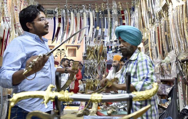 Daggers Drawn Amritsar s Kirpan Industry Losing Its Cutting Edge To 