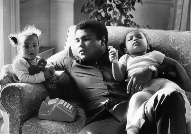 19th December 1978: Heavyweight boxer Muhammad Ali with his daughters Laila (9 months) and Hanna (2 years 5 months) at Grosvenor House. (Frank Tewkesbury/Evening Standard/Getty Images) 19th December 1978: Heavyweight boxer Muhammad Ali with his daughters Laila (9 months) and Hanna (2 years 5 months) at Grosvenor House. (Frank Tewkesbury/Evening Standard/Getty Images)