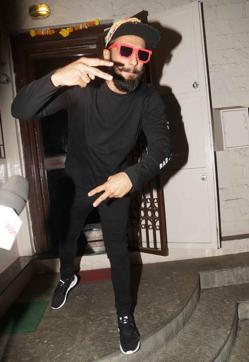 Ranveer Singh spotted at recording studio, Bandra, on March 28, 2017 in Mumbai. (Photo by Prodip Guha/Hindustan Times ) Ranveer Singh spotted at recording studio, Bandra, on March 28, 2017 in Mumbai. (Photo by Prodip Guha/Hindustan Times )