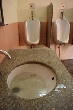 Most of the public conveniences are in a dismal state with zero maintenance. (Sikander Singh Chopra/HT Photo)