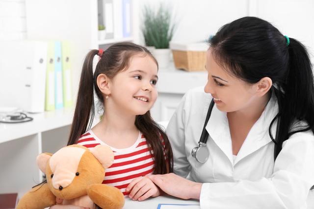 The findings suggest that parents’ compliance with watchful waiting advice could be increased by enhancing physician instruction. (Shutterstock) The findings suggest that parents’ compliance with watchful waiting advice could be increased by enhancing physician instruction. (Shutterstock)