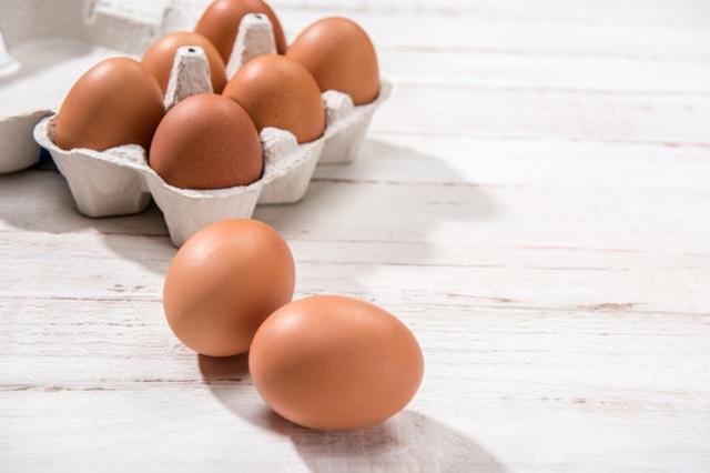 Eggs have fatty acids that give deep nourishment to the hair and remove dryness of the scalp. (Shutterstock) Eggs have fatty acids that give deep nourishment to the hair and remove dryness of the scalp. (Shutterstock)