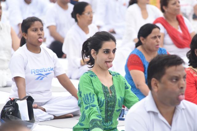 The participants included yoga enthusiasts, bureaucrats and business from Lucknow. (Subhankar Chakraborty/HT PHOTO)