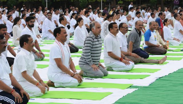 Deputy chief ministers Dinesh Sharma and Keshav Prasad Maurya along with other UP ministers during the yoga session at Raj Bhavan. (Subhankar Chakraborty/HT PHOTO) Deputy chief ministers Dinesh Sharma and Keshav Prasad Maurya along with other UP ministers during the yoga session at Raj Bhavan. (Subhankar Chakraborty/HT PHOTO)