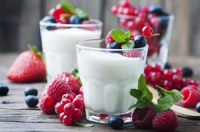 Replace ice creams with yogurts and fruit purees for cold treats in summer. Replace ice creams with yogurts and fruit purees for cold treats in summer.