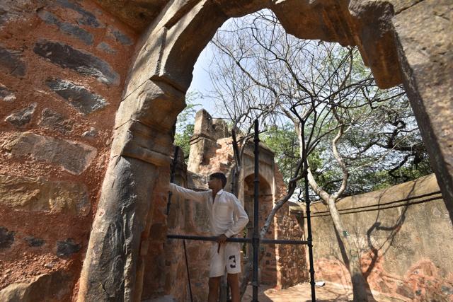 Restoration work in progress at Bhooli Bhatyari ka Mahal in New Delhi. (Sushil Kumar/HT PHOTO) Restoration work in progress at Bhooli Bhatyari ka Mahal in New Delhi. (Sushil Kumar/HT PHOTO)